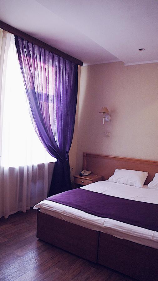 Ural Hotel Магнитогорск Экстерьер фото